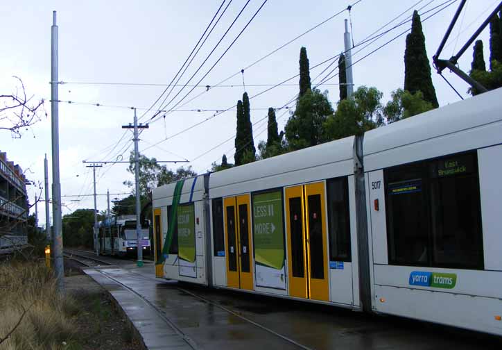 Yarra Trams Siemens Combino 5017